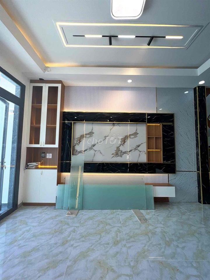 Nhà giáp Bình Tân, Quận 6, Quận 8