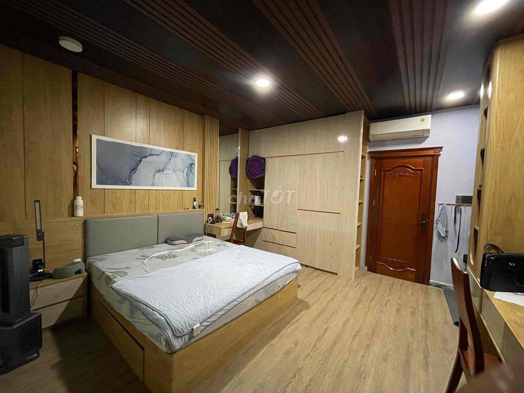 Bán Nhà Phố 6x17 như Biệt Thự đường Bàu Gốc