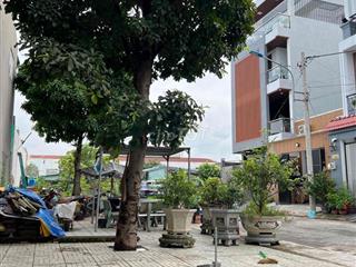 Nhà chính chủ xd kiên cố như hình đã hoàn công chỉ vào ở tặng nội that