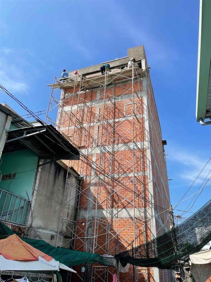 Nhà chính chủ xd kiên cố như hình đã hoàn công chỉ vào ở tặng nội that