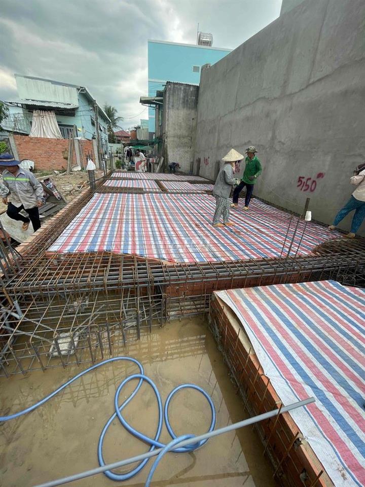 Nhà chính chủ xd kiên cố như hình đã hoàn công chỉ vào ở tặng nội that