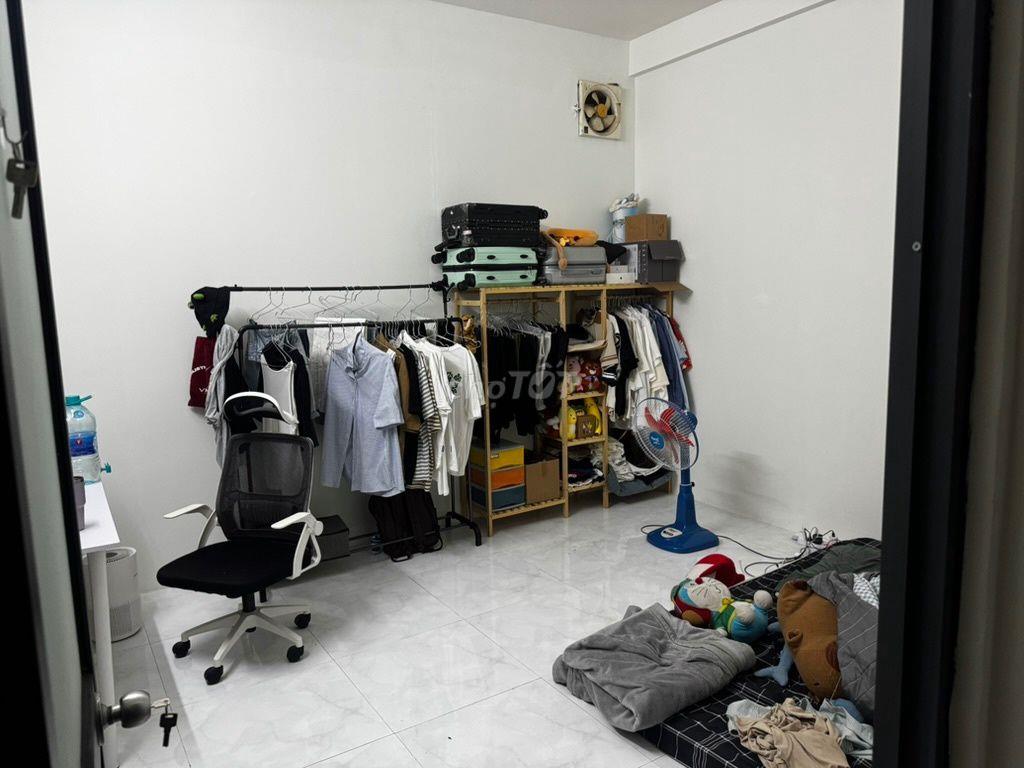 CHO THUÊ CHUNG CƯ PHAN XÍCH LONG 2PN GIÁ 10TR