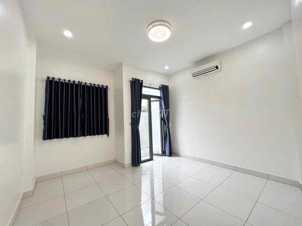 Cho thuê nguyên căn ( Nhà Mới ). Vị trí thuận tiện đi các quận( qua Q4