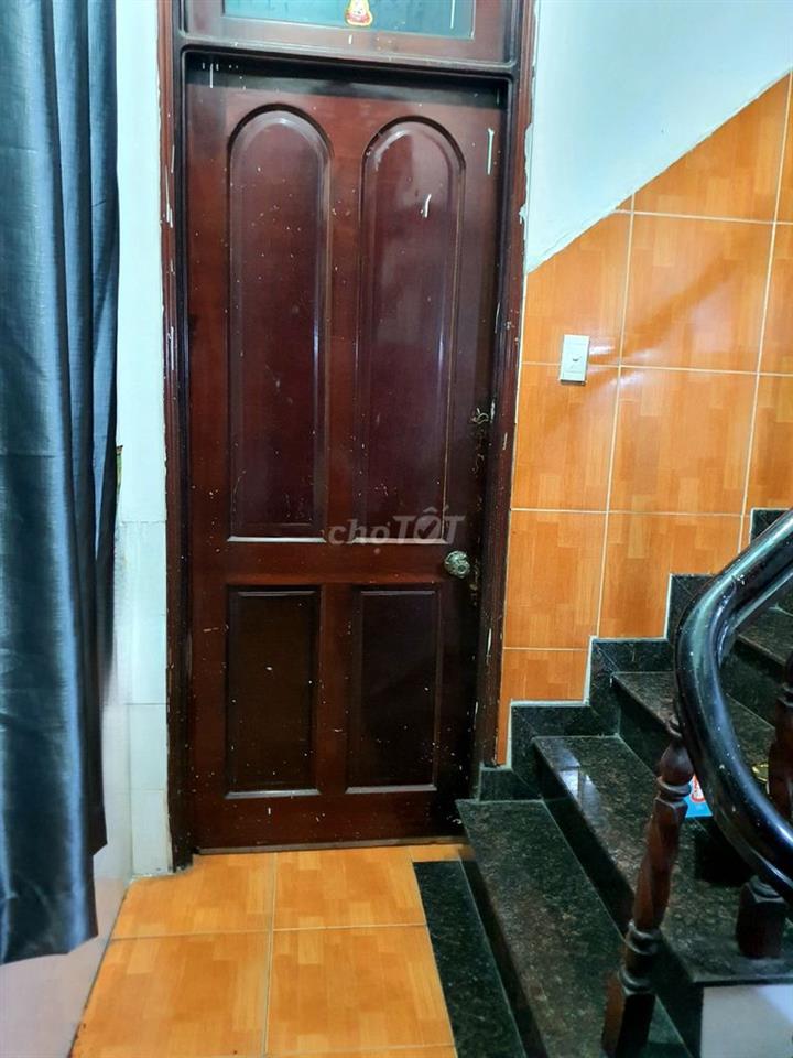 Cho nhà Mặt tiền Trung tâm Quận 1