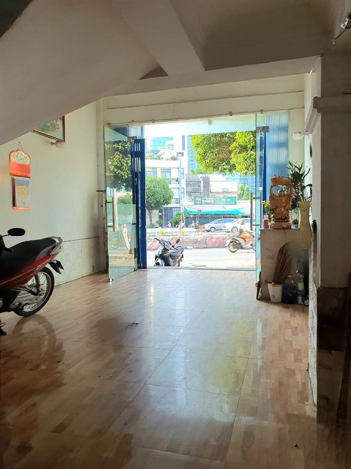 Cho nhà Mặt tiền Trung tâm Quận 1
