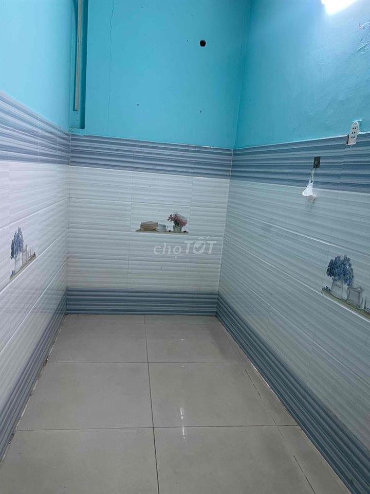 Nhà riêng cho thuê tại 1172/4, đường Phạm Thế Hiển, phường Chánh Hưng