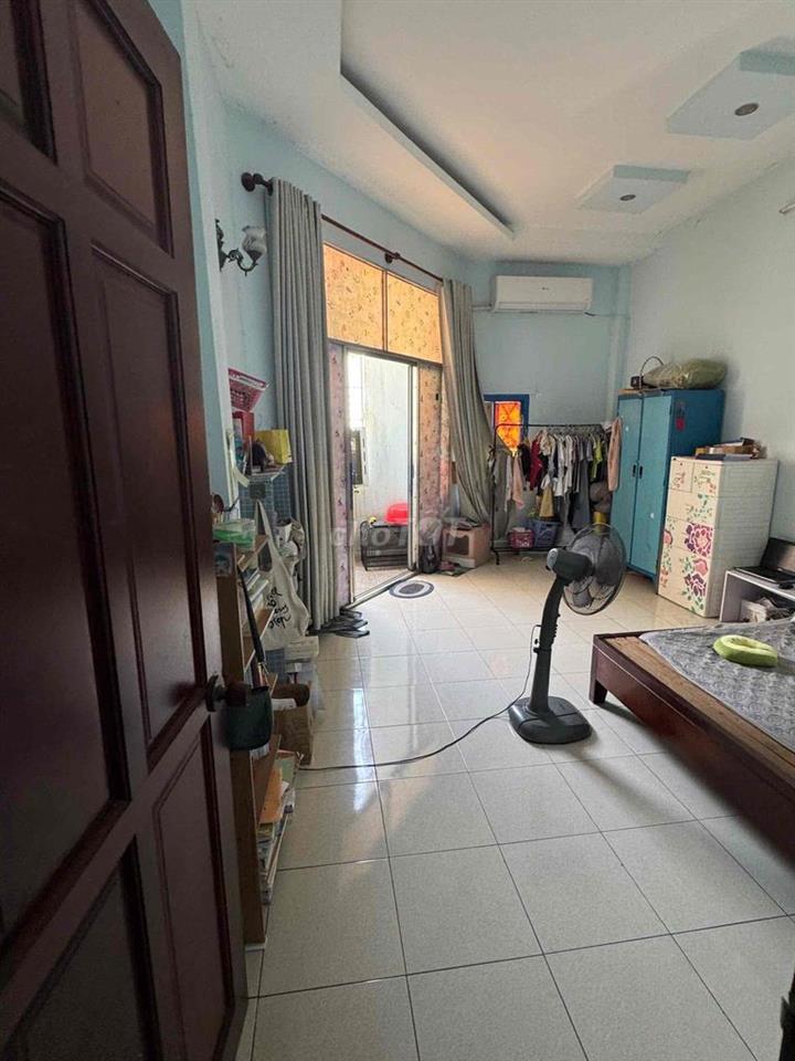 Cho Thuê nhà nguyên căn  sau lưng  EMart Phan Huy Ích. Gò Vấp