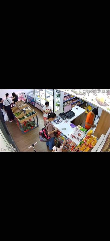 SANG NHƯỢNG MẶT BẰNG CỦA HÀNG TIỆN LỢI FULL NỘI THẤT