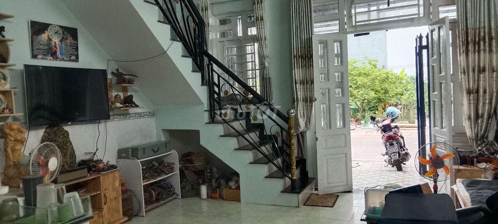 Bán nhà phú sinh cát Tường