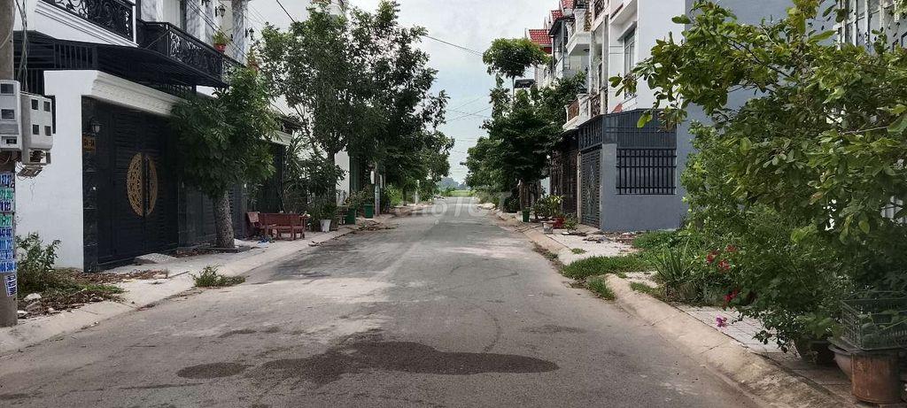 Bán nhà phú sinh cát Tường