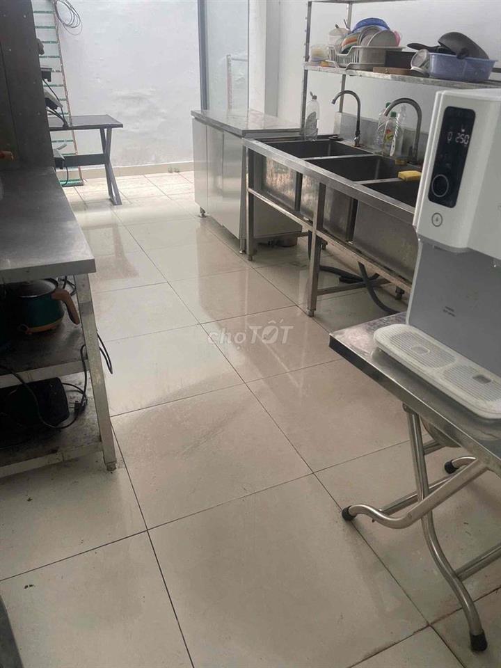 trọ khong phia dịch vụ. không phí phát sinh