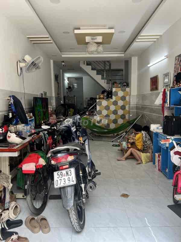 NHÀ ĐẸP GIÁ HƠN 2 TỶ – HẺM XE HƠI – LÊ VĂN LƯƠNG,