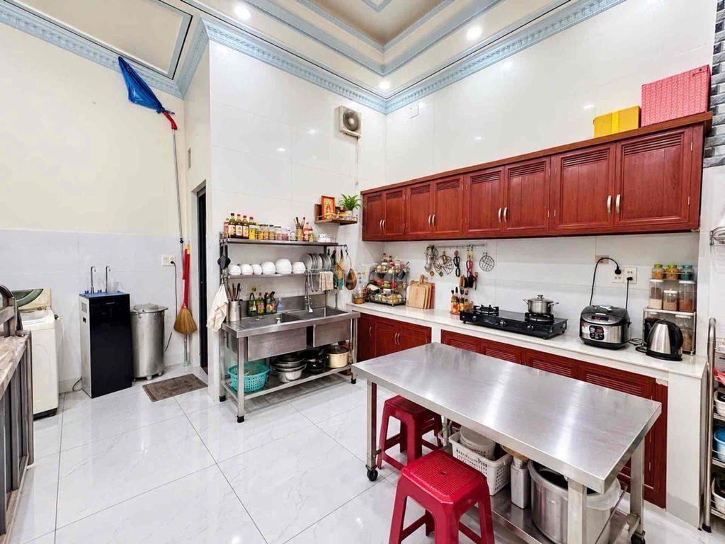 MẶT TIỀN LÊ VĂN LƯƠNG Q7 – GẦN LOTTE MART – 2 TẦNG – KINH DOANH ĐA NGÀ