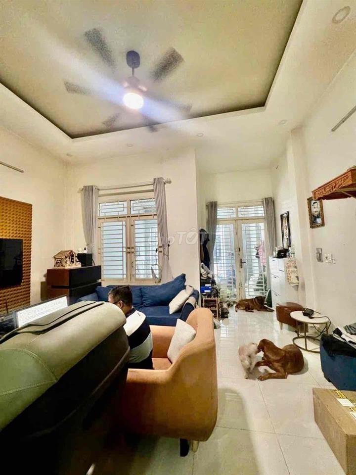 NHÀ 5x16M – GARA XE HƠI – ĐƯỜNG 6M – 6T940-SHR- GẦN LÀNG ĐẠI HỌC- BV N