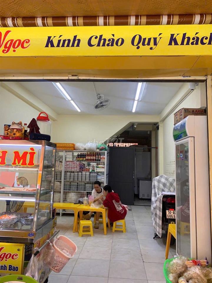 Cho thuê nhà nguyên căn ờ Quận 10