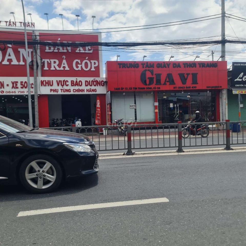CẦN BÁN GẤP NHÀ MẶT TIỀN TỈNH LỘ 8 TTĐ CỦ CHI , GẦN NGÃ TƯ TÂN QUY