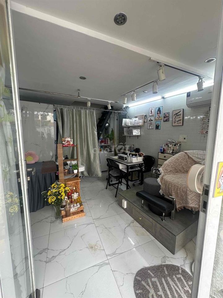 Sang Nhượng Mặt Bằng Đang Kinh Doanh Có Lượng Khách Ổn Đinh
