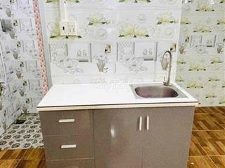 Trống Phòng sv - mặt tiền Phạm Thế Hiển, f7