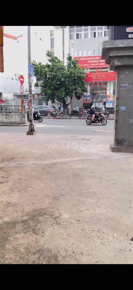 MBKD đường Khánh Hội, Q4