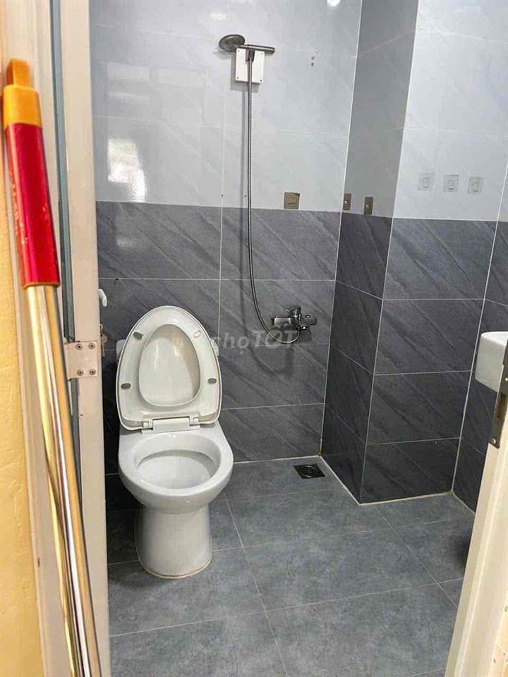 Trống Phòng hẻm 57 Bùi viện full nội thất, Q1