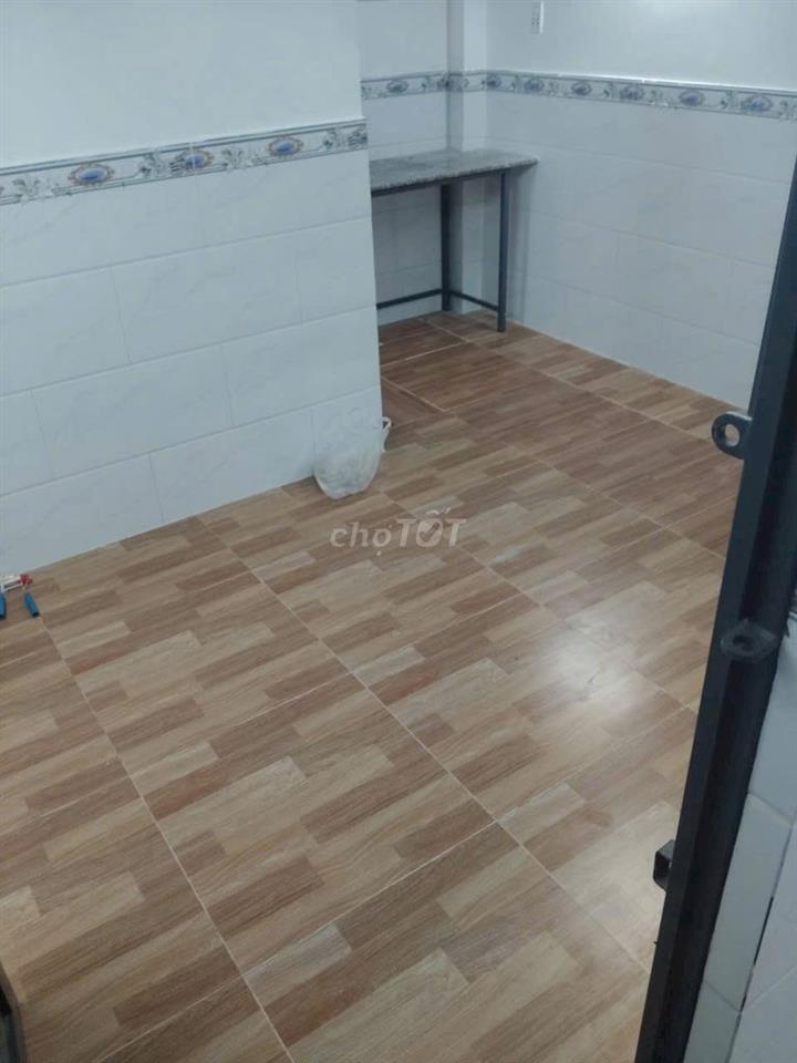 Trống Phòng hẻm ôtô 1225 Huỳnh Tấn Phát