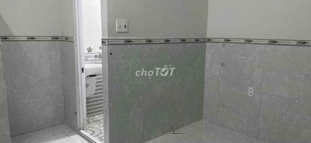 cho thuê phòng 154/47 âu dương Lân p3q8 ( lầu 1 )