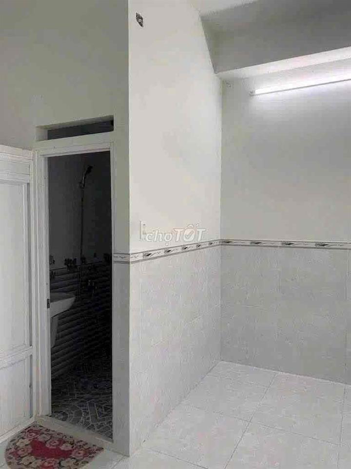 phòng mới 154/41/11 âu dương Lân p3q8