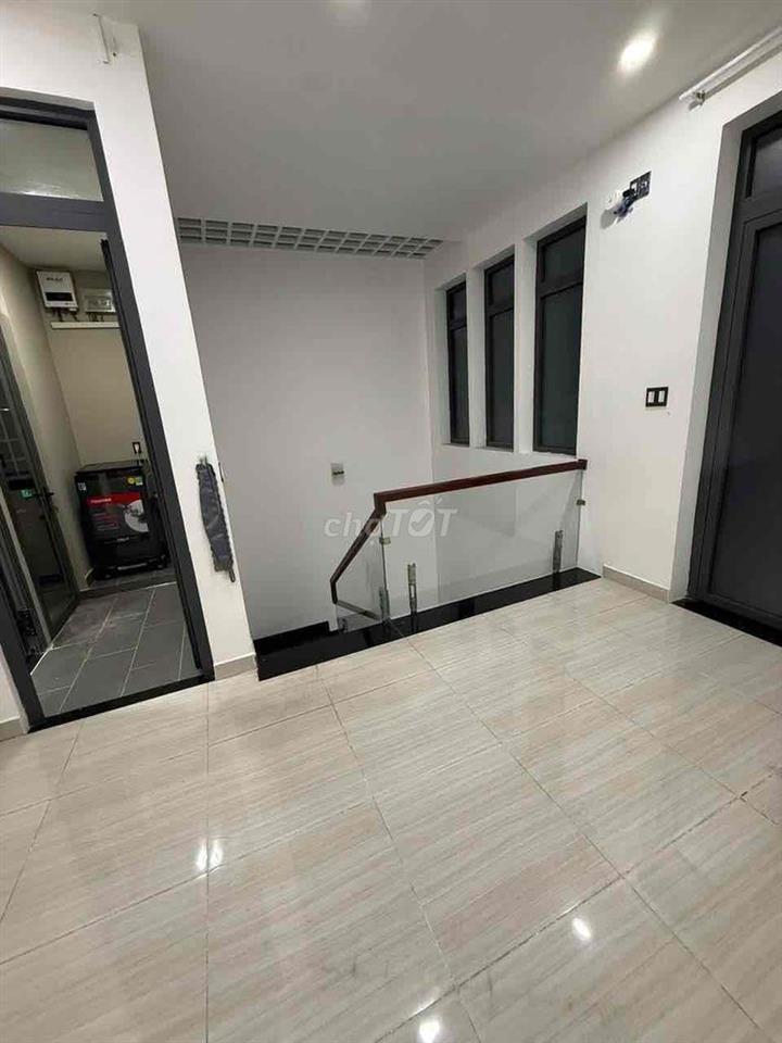 CẦN CHO THUÊ NHÀ THƯƠNG MẠI PHÚ MỸ NỘI THẤT ĐẸP
