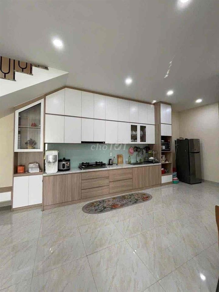 CHO THUÊ NHÀ NGUYÊN CĂN FULL NỘI THẤT GẦN THÀNH PHỐ MỚI