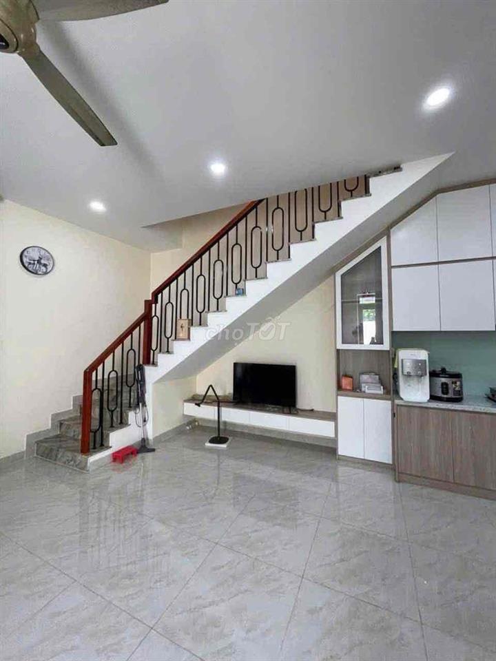 CHO THUÊ NHÀ NGUYÊN CĂN FULL NỘI THẤT GẦN THÀNH PHỐ MỚI