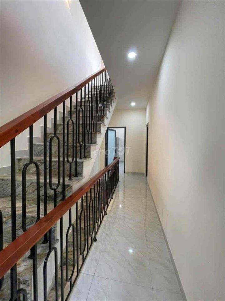 CHO THUÊ NHÀ NGUYÊN CĂN FULL NỘI THẤT GẦN THÀNH PHỐ MỚI