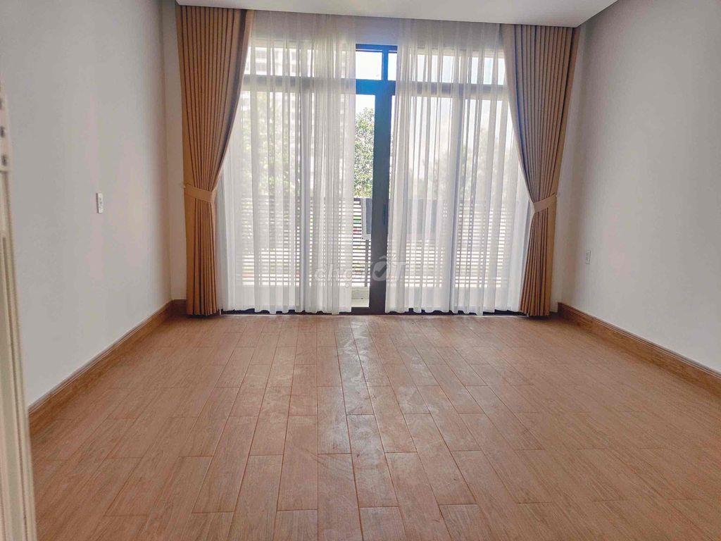 CHO THUÊ NHÀ MẶT TIỀN LÝ THÁI TỔ TRUNG TÂM THÀNH PHỐ MỚI