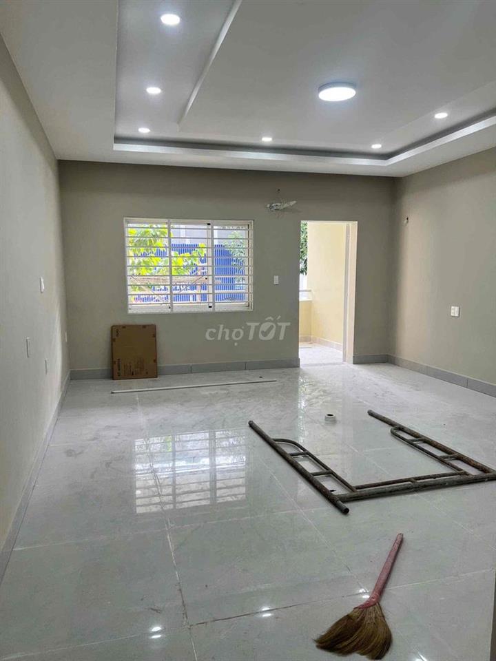 CHO THUÊ NHÀ MẶT TIỀN KHU CHINA TOUW TRUNG TÂM THÀNH PHỐ MỚI MỚI 100%