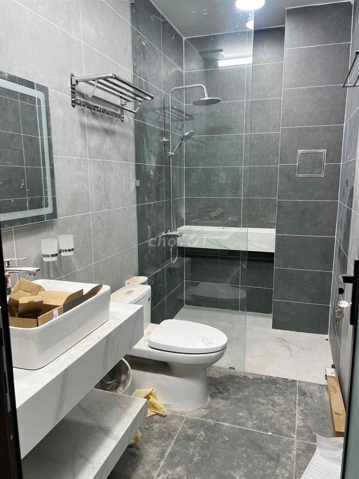 CHO THUÊ NHÀ MẶT TIỀN KHU CHINA TOUW TRUNG TÂM THÀNH PHỐ MỚI MỚI 100%
