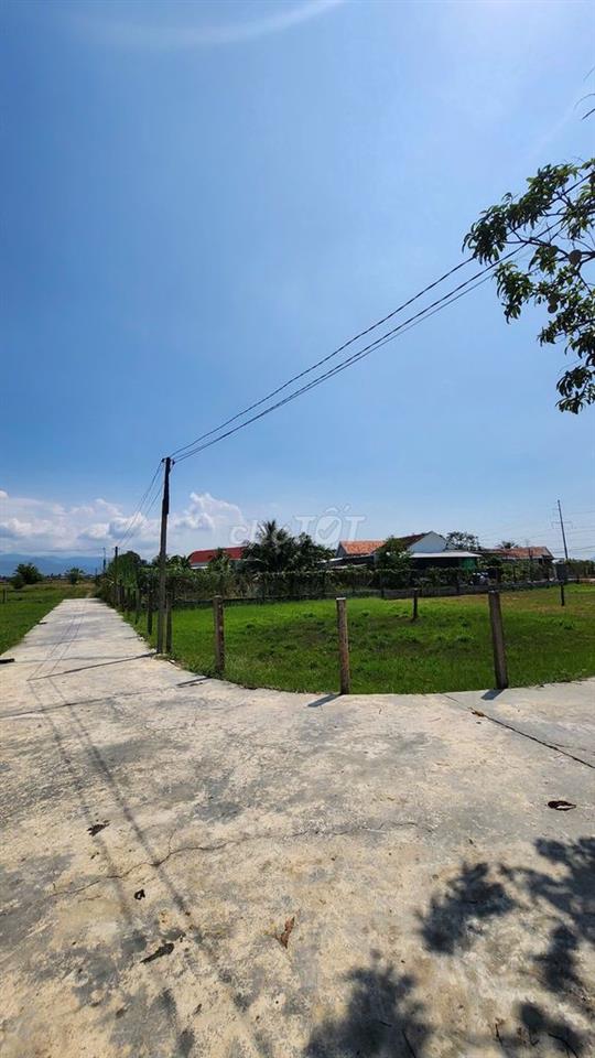 Chính chủ bán đất thôn Sơn Lộc xã Bắc Ninh Hòa, lô góc 11x21 full thổ
