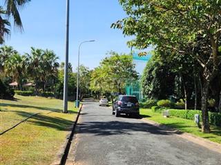 Bán đất nền Khu biệt thự Thảo Nguyên Sài Gòn, 480m2, đối diện công viê