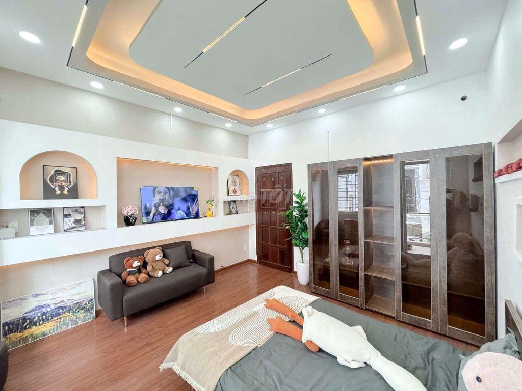 SANG CHDV 14PN TẠI BIỆT THỰ NAKAGO Q2 