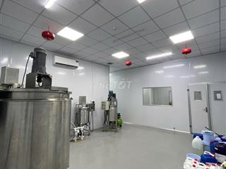 SANG NHƯỢNG TOÀN BỘ XƯỞNG SẢN XUẤT MỸ PHẨM