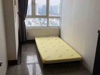 còn *** 1 phòng hai triệu mốt ở lê văn lương