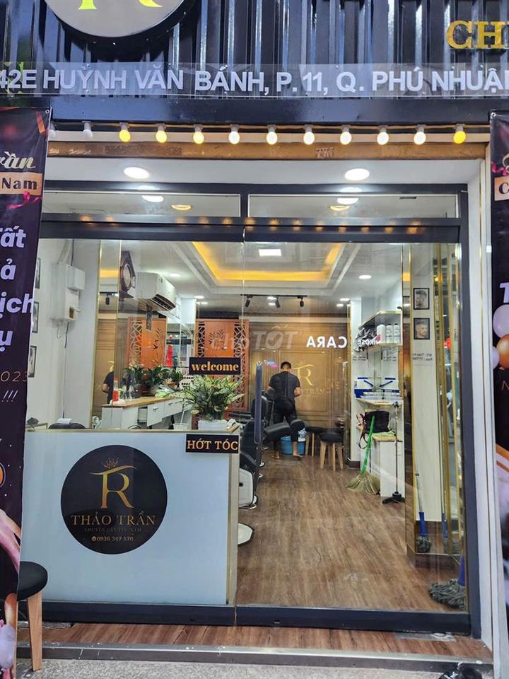 Cho thuê mặt bằng: Mặt tiền: 142E Huỳnh Văn Bánh, P.11, Q. Phú Nhuận