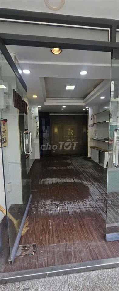 Cho thuê mặt bằng: Mặt tiền: 142E Huỳnh Văn Bánh, P.11, Q. Phú Nhuận