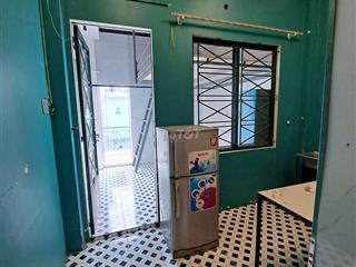 Phòng 40m2 đường Sư Vạn Hạnh