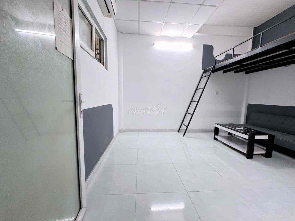 DUPLEX GÁC CAO CÓ THANG MÁY HẦM XE RỘNG Ở 3-4 NGƯỜI GẦN VHU CÓ MÁY LẠN