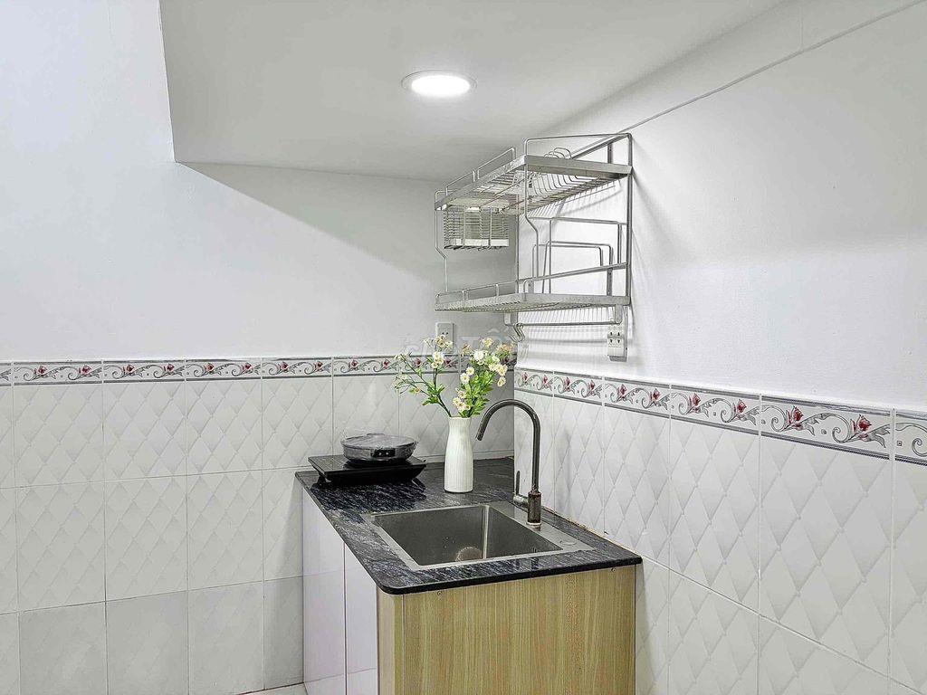 PHÒNG GÁC TRẦN TẤN - ÂU CƠ MỚI SACH SẼ THANG MÁY GÁC CAO - NT CƠ BẢN