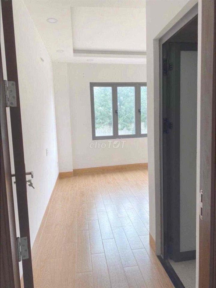 STUDIO MÁY LẠNH CỬA SỔ LỚN NGẬP NẮNG FREE GỬI XE, ĐẸP KENG GẦN HUIT