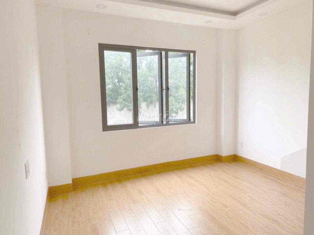 STUDIO MÁY LẠNH CỬA SỔ LỚN NGẬP NẮNG FREE GỬI XE, ĐẸP KENG GẦN HUIT