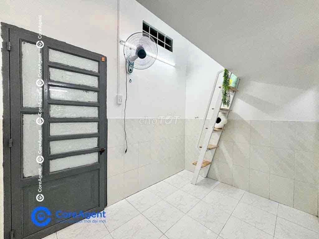 DUPLEX GÁC CAO NGAY THOẠI NGỌC HẦU - NGÃ TƯ 4 XÃ GIÁ MỀM