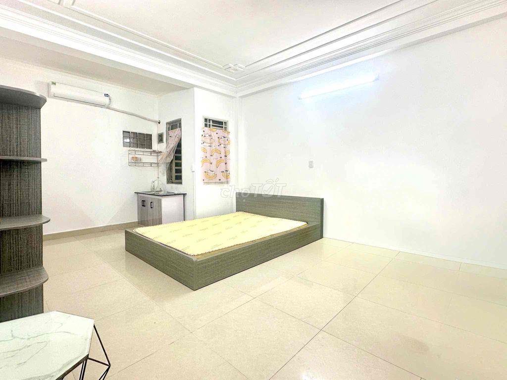 SIÊU PHẨM CĂN HỘ ĐẦY ĐỦ NỘI THẤT CỬA SỔ THOÁNG RỘNG RÃI sát AEON MALL