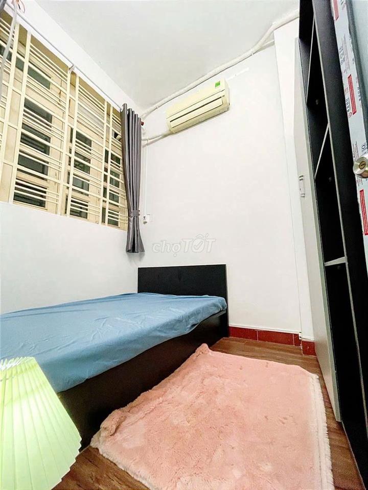 CĂN 2 PHÒNG NGỦ, 1 PHÒNG KHÁCH CÓ CỬA SỐ + BAN CÔNG LỚN, FULL NỘI THẤT