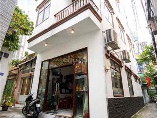 NHÀ 3 TẦNG CÓ SÂN THƯỢNG GIÁP QUẬN 4 ĐOÁN ĐẦU CẦU THỦ THÊM